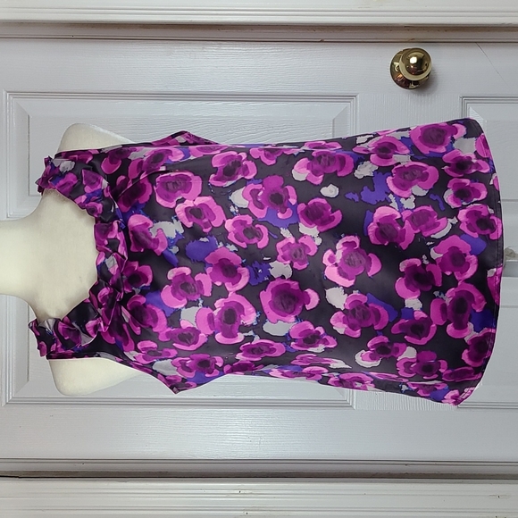 Banana Republic Ruffle Neck Silkey Blouse - Picture 1 of 12